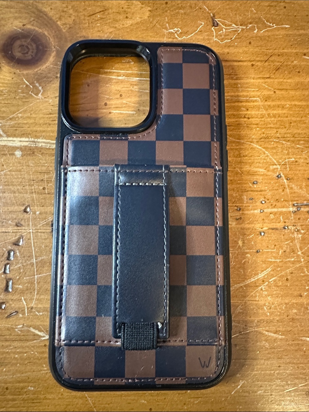 Walli Case Brown/Black Checkered With Black Strap iPhone 14 Pro Max